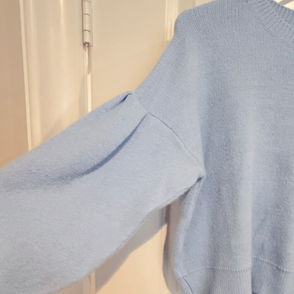Woven Heart Sweater, Beautiful Light Blue, Size Medium - Picture 10 of 11